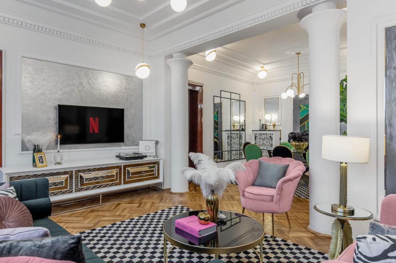 Holt - The Great Gatsby Holiday home